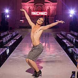 Click image for larger version. 

Name:	Derrick Barry 5a 2014.jpg 
Views:	3 
Size:	45.4 KB 
ID:	1498506