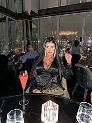 Click image for larger version. 

Name:	dress 1 Larsa Kemylli twitter F2FCXS6WEAAKmSh.jpeg 
Views:	14 
Size:	427.5 KB 
ID:	1498712