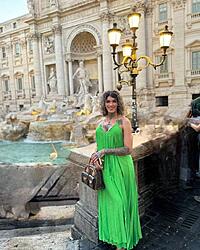Click image for larger version. 

Name:	dress 1 Sabrina Prezotte twitter GTux73_WIAAu2yu.jpeg 
Views:	22 
Size:	163.7 KB 
ID:	1498983