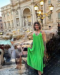 Click image for larger version. 

Name:	dress 1 Sabrina Prezotte twitter GTux74cXEAACPi0.jpeg 
Views:	29 
Size:	218.0 KB 
ID:	1498984