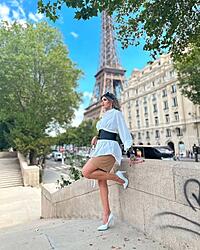 Click image for larger version. 

Name:	dress 1 Sabrina Prezotte twitter GUI8_xdWkAEjmkK.jpeg 
Views:	25 
Size:	183.8 KB 
ID:	1498985