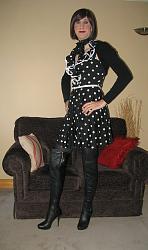 Click image for larger version. 

Name:	Polka dot dress_6484358115_m.jpg 
Views:	6192 
Size:	109.8 KB 
ID:	468404