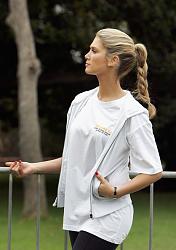 Click image for larger version. 

Name:	Delta+Goodrem+Joins+Nun+Run+Charity+Run+vnpILuG8_INl.jpg 
Views:	324 
Size:	62.0 KB 
ID:	363046