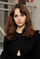 Click image for larger version. 

Name:	tikipeter-felicity-jones-luise-miller-pres-1717370966.jpg 
Views:	552 
Size:	194.4 KB 
ID:	958515