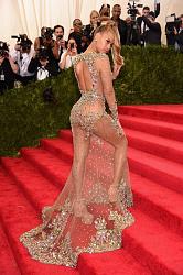 Click image for larger version. 

Name:	Beyonce_MetGala-2015-3.jpg 
Views:	107 
Size:	82.4 KB 
ID:	839319