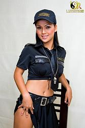 Click image for larger version. 

Name:	policewoman policewoman100.jpg 
Views:	90 
Size:	200.2 KB 
ID:	971020