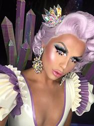 Click image for larger version. 

Name:	Farrah Moan aka Cameron Clayton 2.jpg 
Views:	139 
Size:	142.7 KB 
ID:	1429470