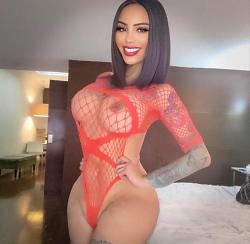 Click image for larger version. 

Name:	fishnet 1 Sara Monserrat Alarcn FYABnA2WQAMMwVh.jpg 
Views:	66 
Size:	48.3 KB 
ID:	1425671